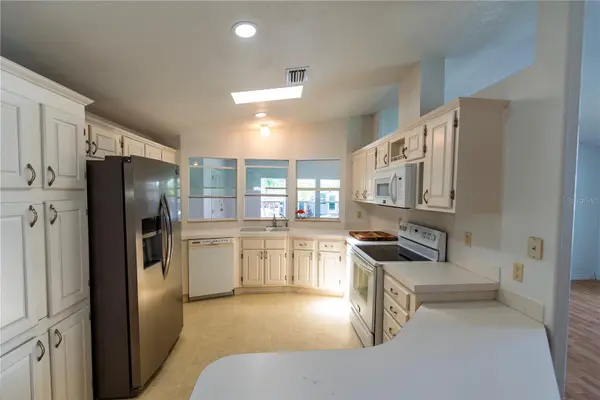 14 HOLLAND DR, Punta Gorda, FL 33950