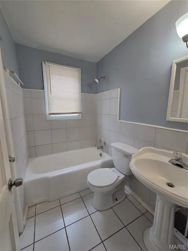 8338 Willett AVE, Jennings, MO 63136