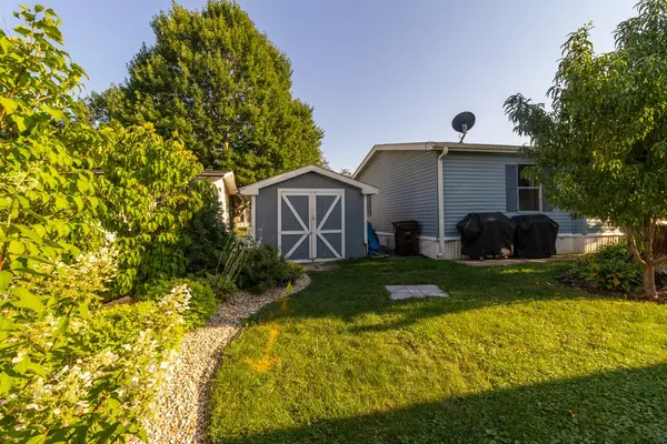 610 Eastwood LN, Belvidere, IL 61008