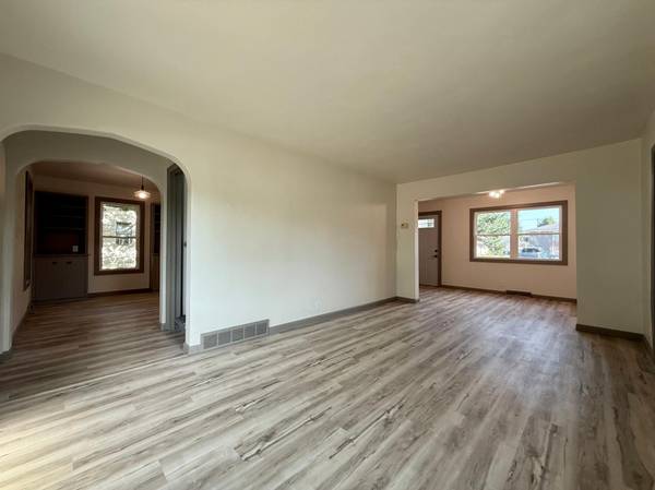 510 E Plum ST, Redwood Falls, MN 56283