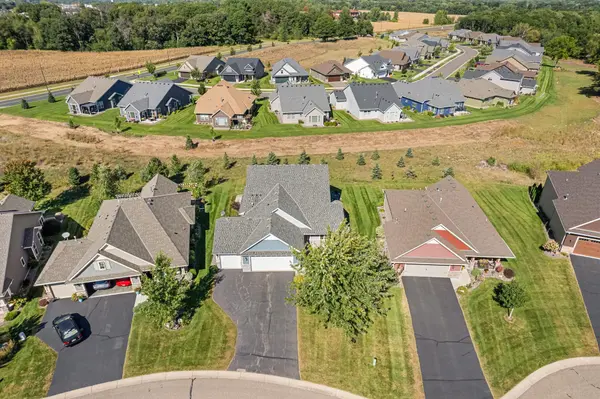 25423 Heims Lake CIR, Wyoming, MN 55092
