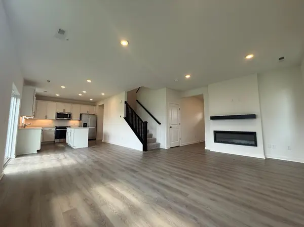 15022 Askeaton PL, Rosemount, MN 55068