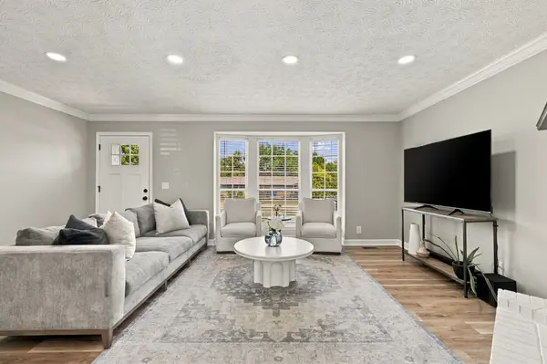 137 Luna Ln, Hendersonville, TN 37075