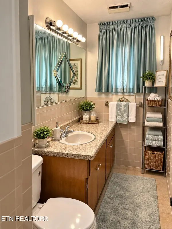 145 Scott Rd, Harriman, TN 37748