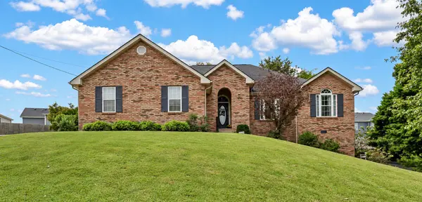625 E Glenridge Ln, Clarksville, TN 37043