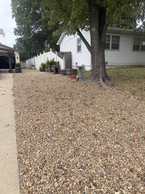 1404 W Towanda, El Dorado, KS 67042