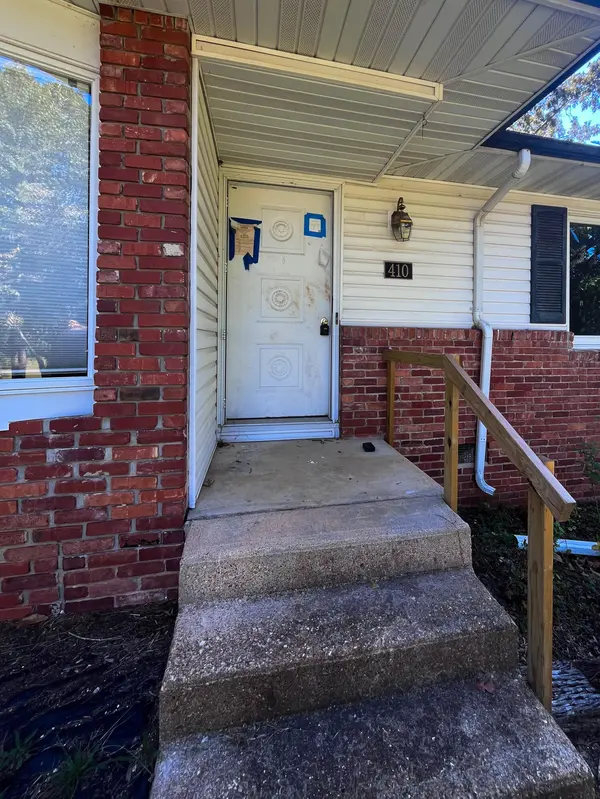 410 County Road 393, Thayer, MO 65791