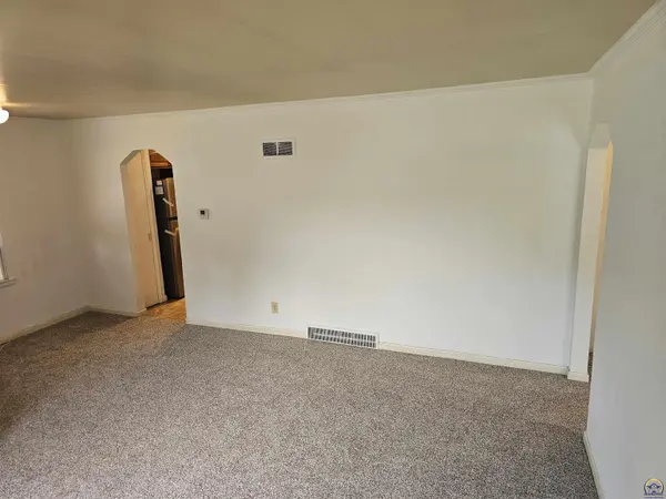 1200 SW Frazier AVE, Topeka, KS 66604-3337