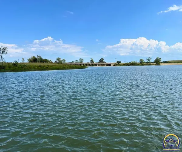 2-B Kahola Rd, Council Grove, KS 66846