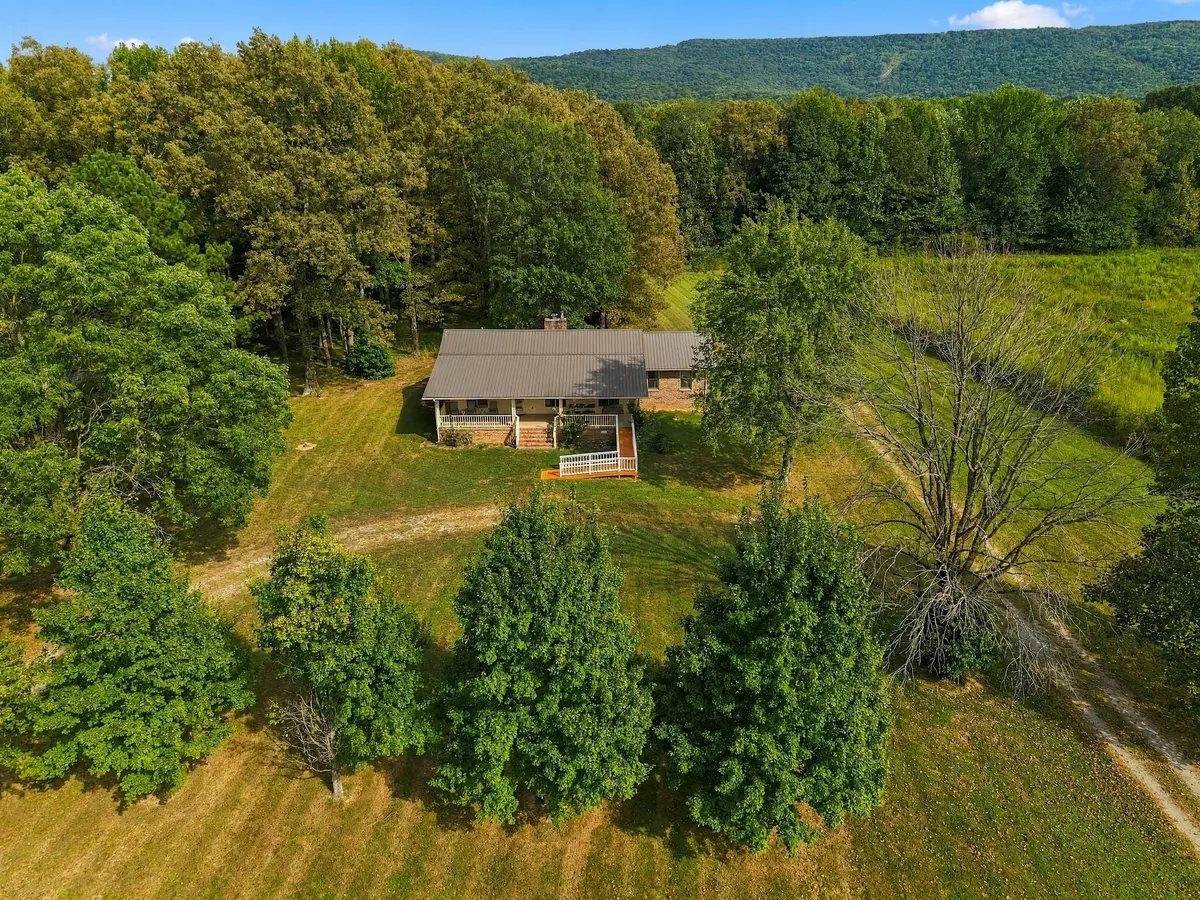 3245 Harpo Rd, Manchester, TN 37355
