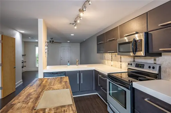 1101 Grove BLVD #106, Austin, TX 78741