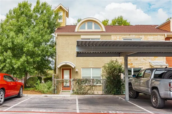 1101 Grove BLVD #106, Austin, TX 78741