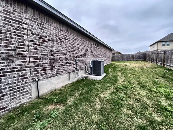 713 Coltrane DR, Pflugerville, TX 78660