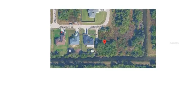 537 KINGSBURY LN, Lehigh Acres, FL 33974