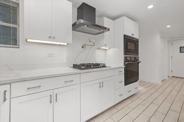 2203 W Giddings ST #G, Chicago, IL 60625