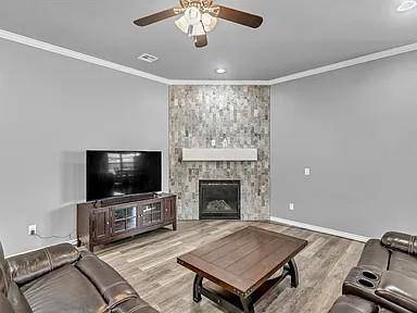 8913 Stacy Lynn LN, Yukon, OK 73099