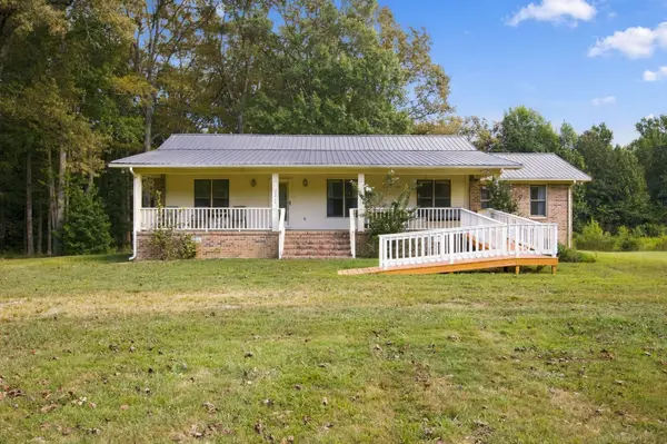 3245 Harpo Rd, Manchester, TN 37355