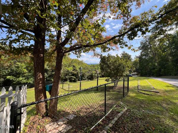 2531 Highland Park Drive, Pigeon Forge, TN 37863