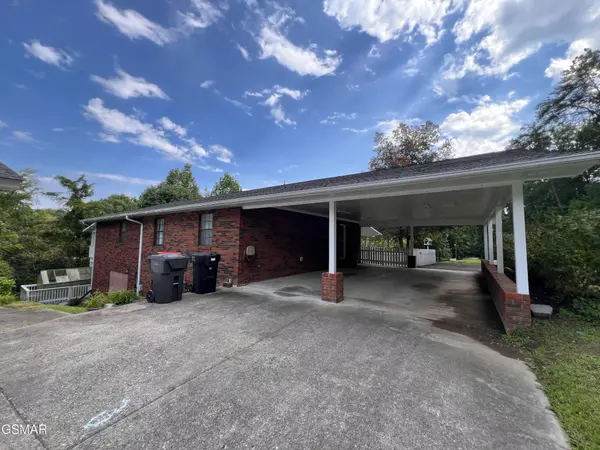 2531 Highland Park Drive, Pigeon Forge, TN 37863