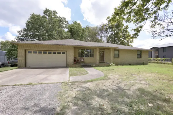 412 S Old Wire RD, Washburn, MO 65772