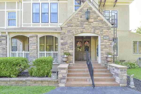924 N Main AVE, Springfield, MO 65802