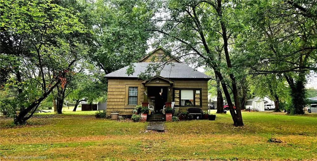 903 E 10th ST, Pittsburg, KS 66762