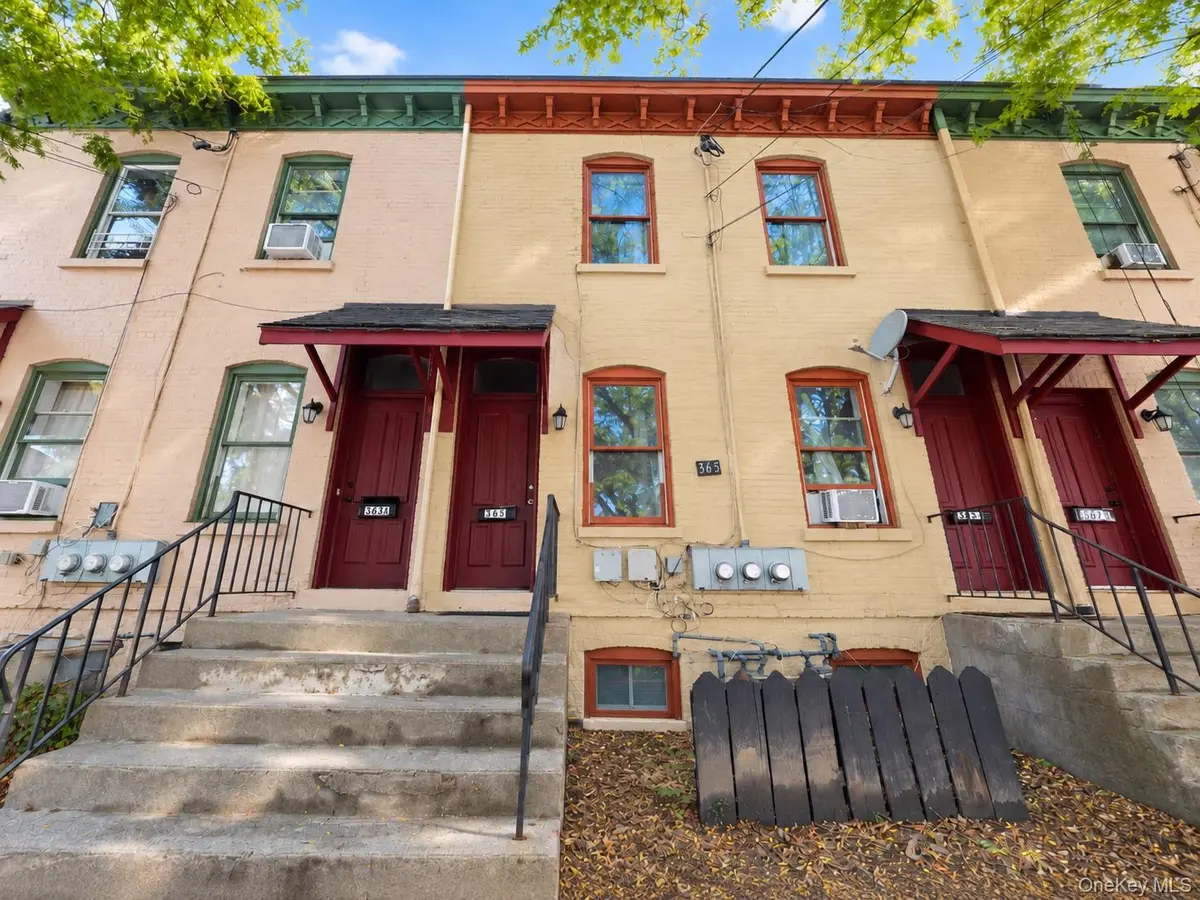 365 Liberty ST, Newburgh, NY 12550