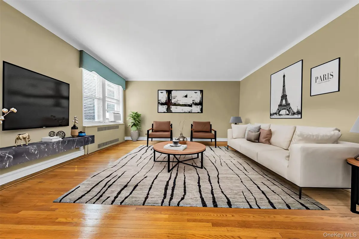 118-11 84 AVE #406, Kew Gardens, NY 11415