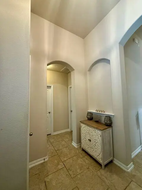 637 Palmilla ST, Leander, TX 78641