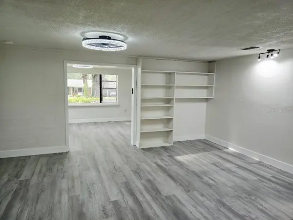 234 E LADY LAKE BLVD, Lady Lake, FL 32159