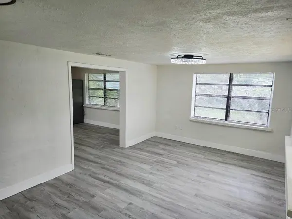 234 E LADY LAKE BLVD, Lady Lake, FL 32159