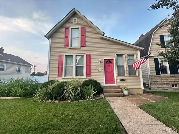 4867 Hamburg AVE, St Louis, MO 63123