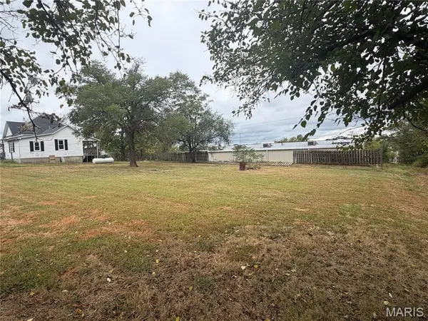 000 Magnolia ALY, Dixon, MO 65459