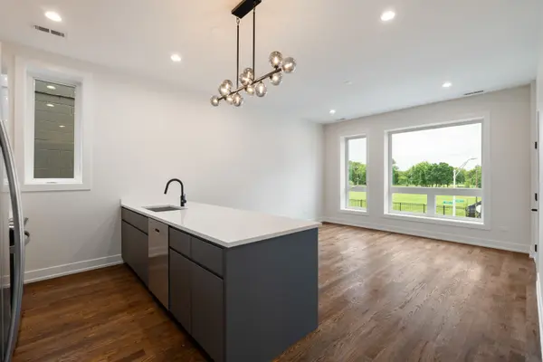 408 E 50th PL #3W, Chicago, IL 60615