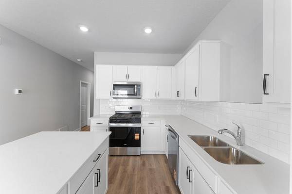 947 Huntington WAY, Jordan, MN 55352