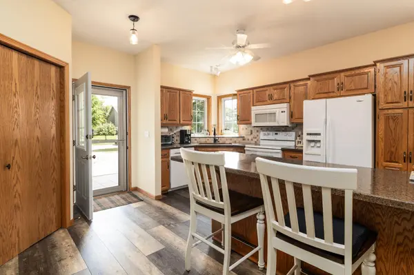 193 Goldfinch LN, Clearwater, MN 55320