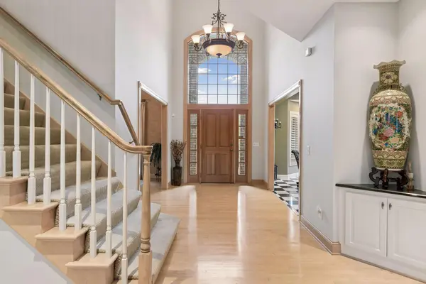 16465 Eagle Ridge DR, Minnetonka, MN 55345