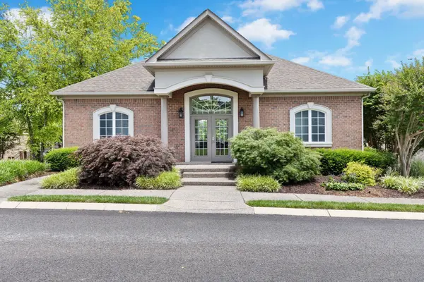 2068 Blackstone Drive, Hendersonville, TN 37075