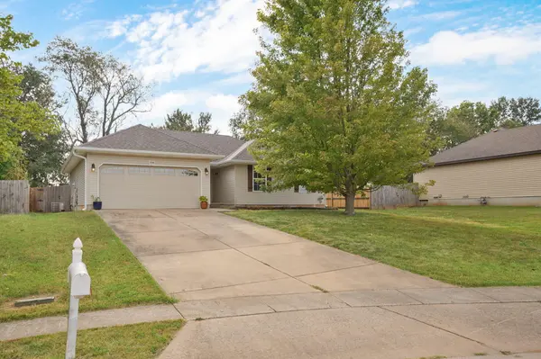 1560 S Timbercreek AVE, Springfield, MO 65807