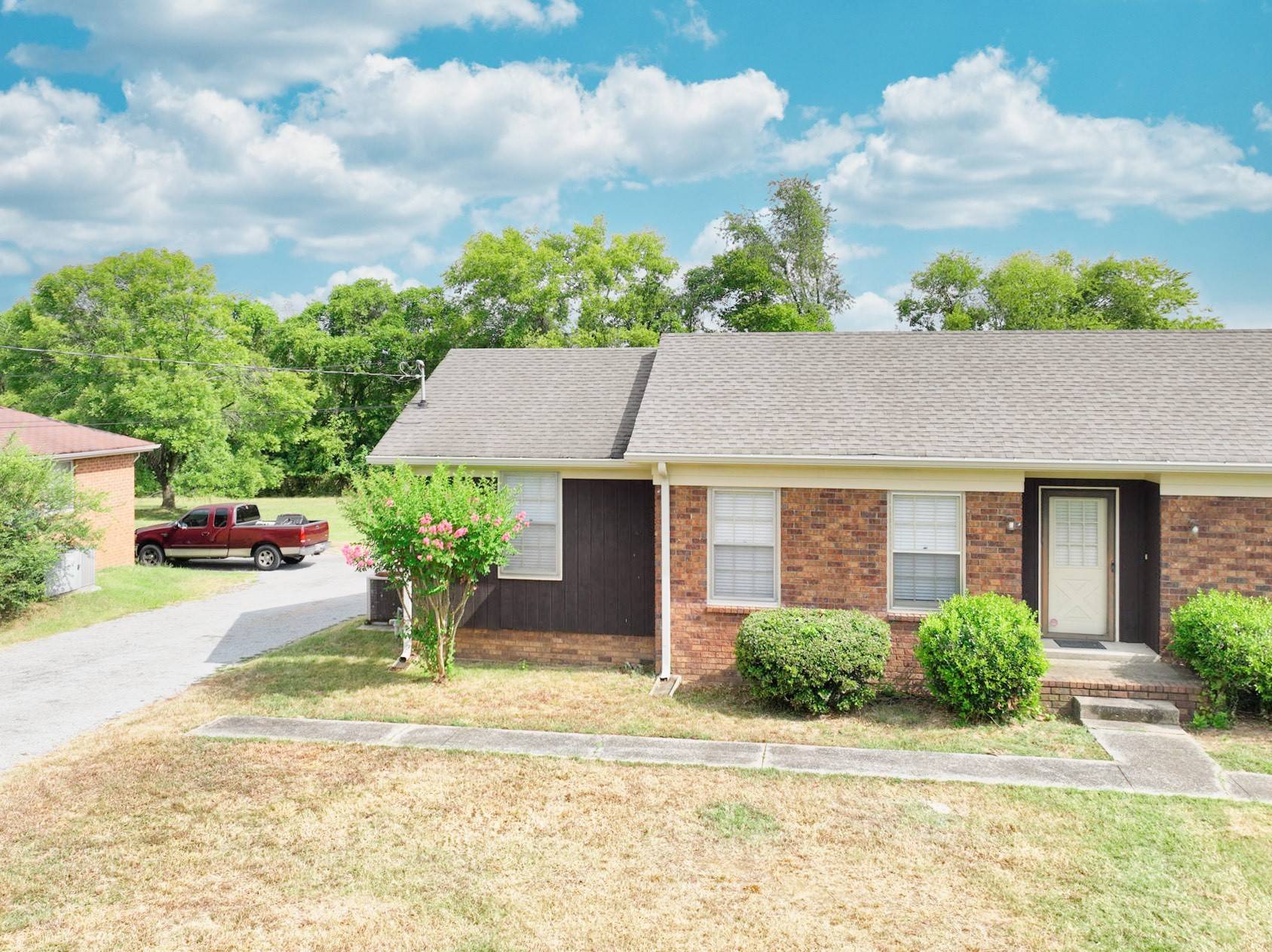 187 Anderson Ln A, Hendersonville, TN 37075