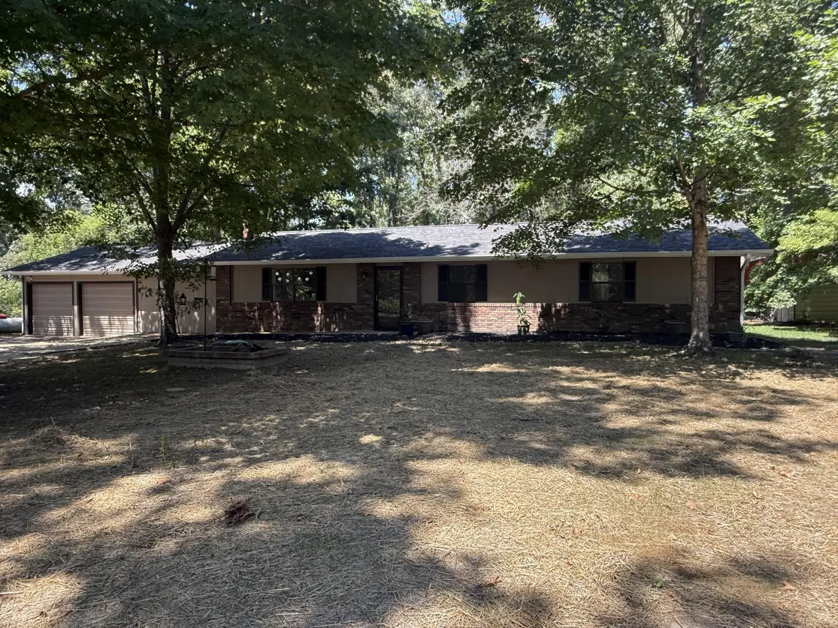 6493 County Road 8640, West Plains, MO 65775