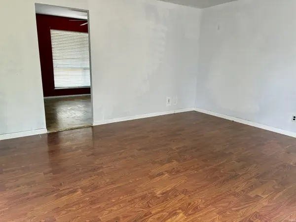 1813 N Colony RD, Evansville, IN 47715