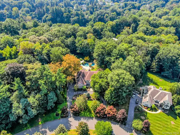 35 Senator Levy DR, Suffern, NY 10901