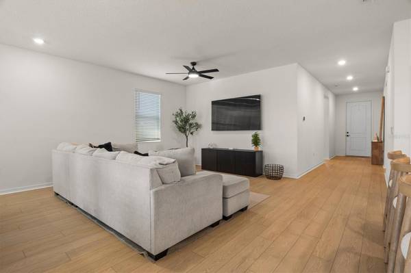 625 OVERPOOL AVE, Davenport, FL 33896