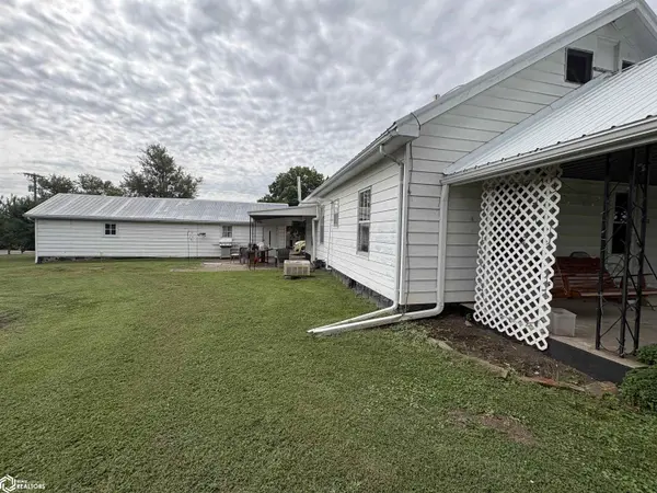 402 E Jackson, Lancaster, MO 63548