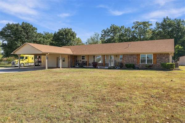 17203 Brangus RD, Shawnee, OK 74801