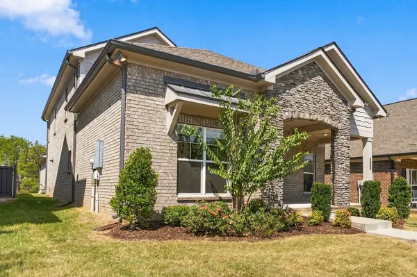 6023 Parkhaven Blvd, Hermitage, TN 37076
