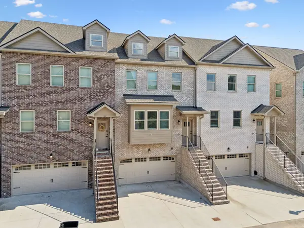 109 Charlotte Everly Cir, Hendersonville, TN 37075