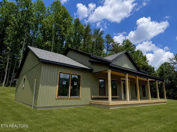 4253 Peachie Way, Cosby, TN 37722