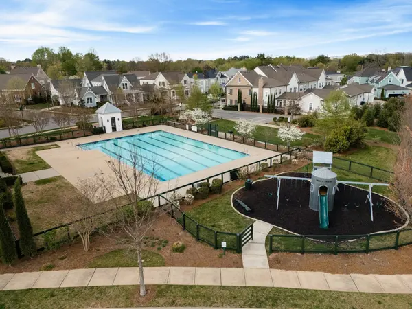 302 Hughes Ln, Franklin, TN 37064